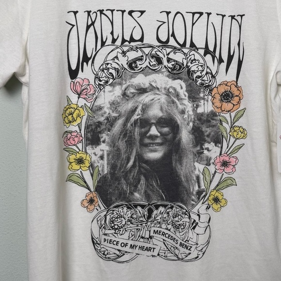 NWT Lucky Brand Janis Joplin Graphic T-Shirt in Marshmallow White Size Large - Picture 4 of 10